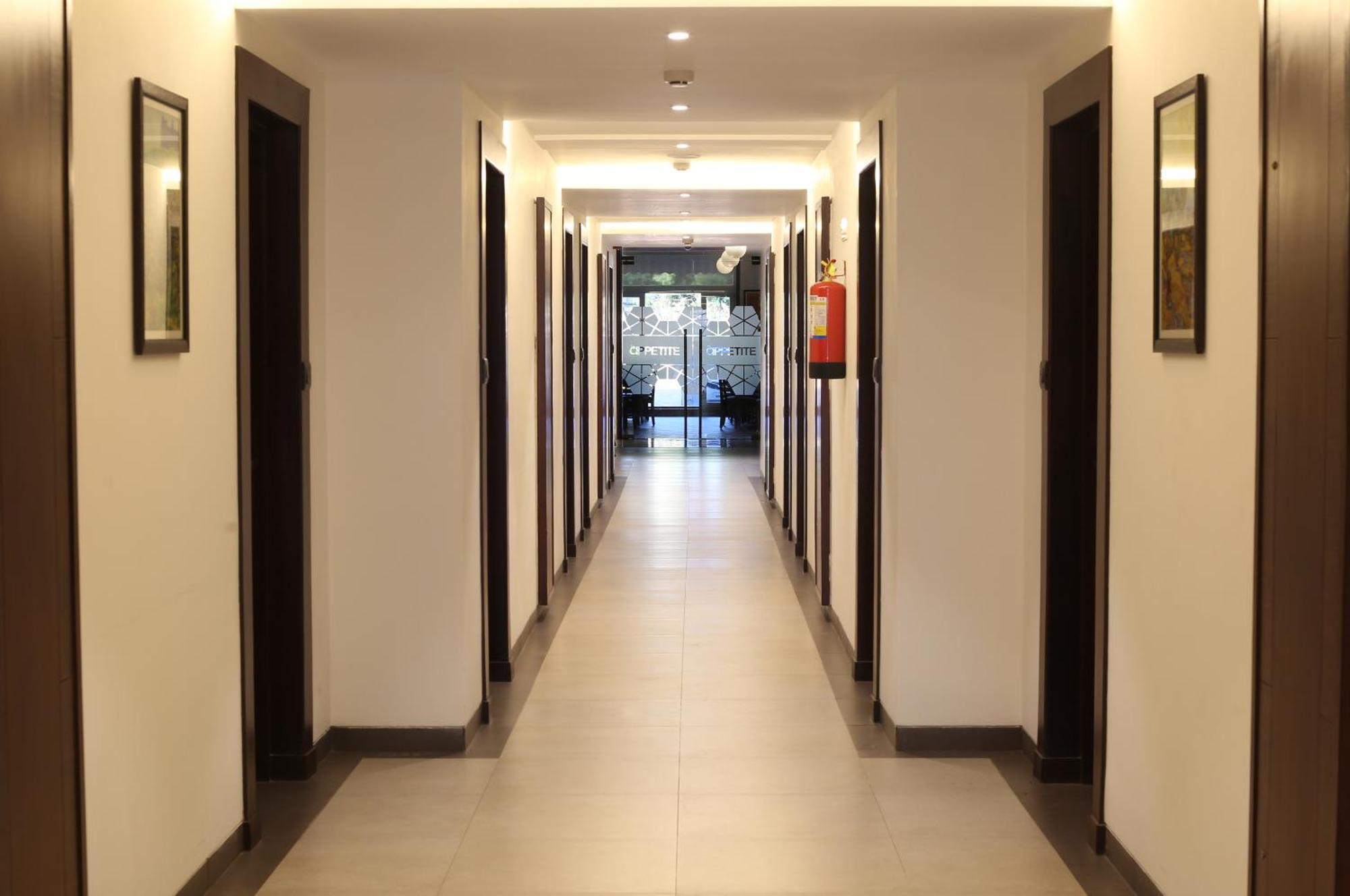 7 Apple Resort Lonavala Eksteriør billede