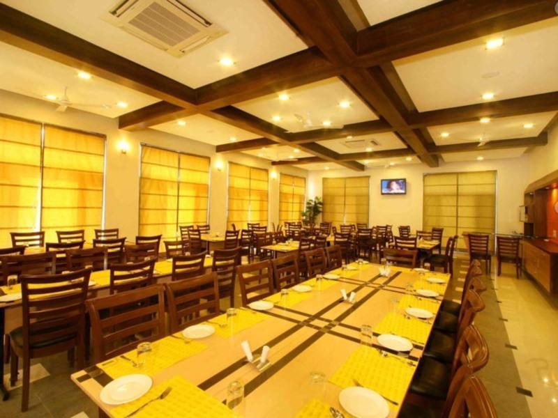 7 Apple Resort Lonavala Eksteriør billede
