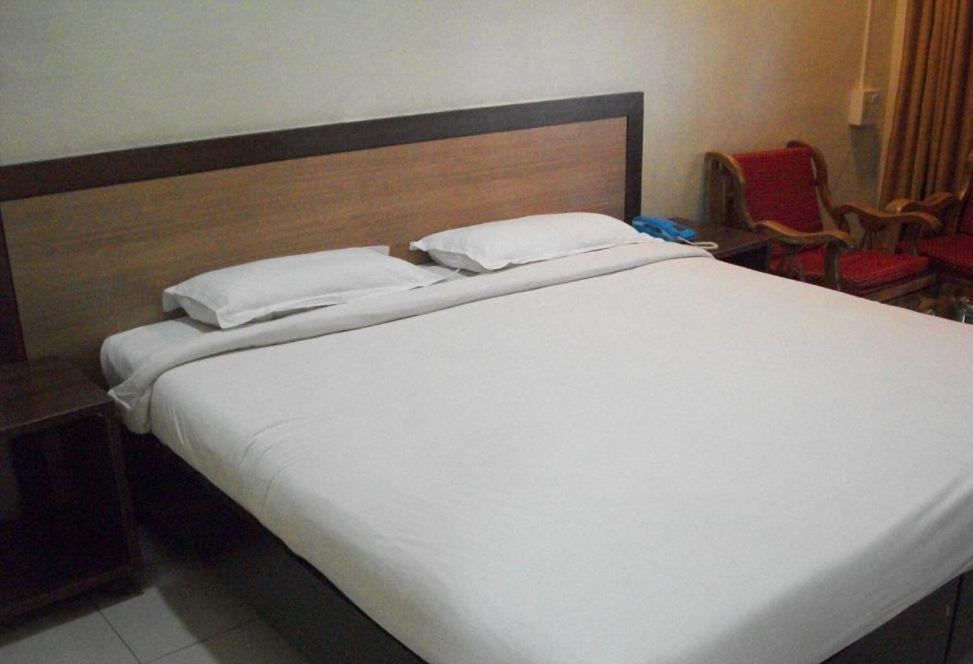 7 Apple Resort Lonavala Værelse billede