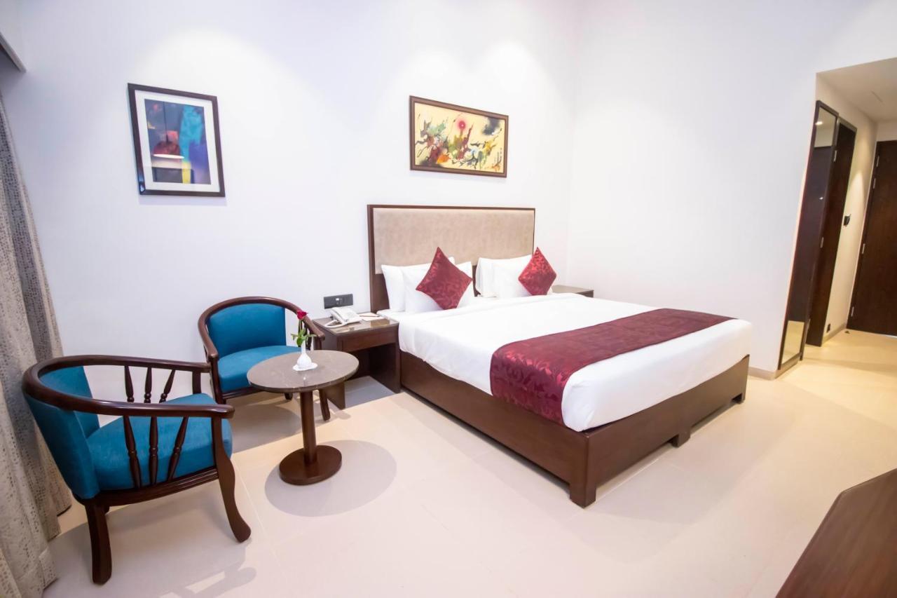 7 Apple Resort Lonavala Eksteriør billede