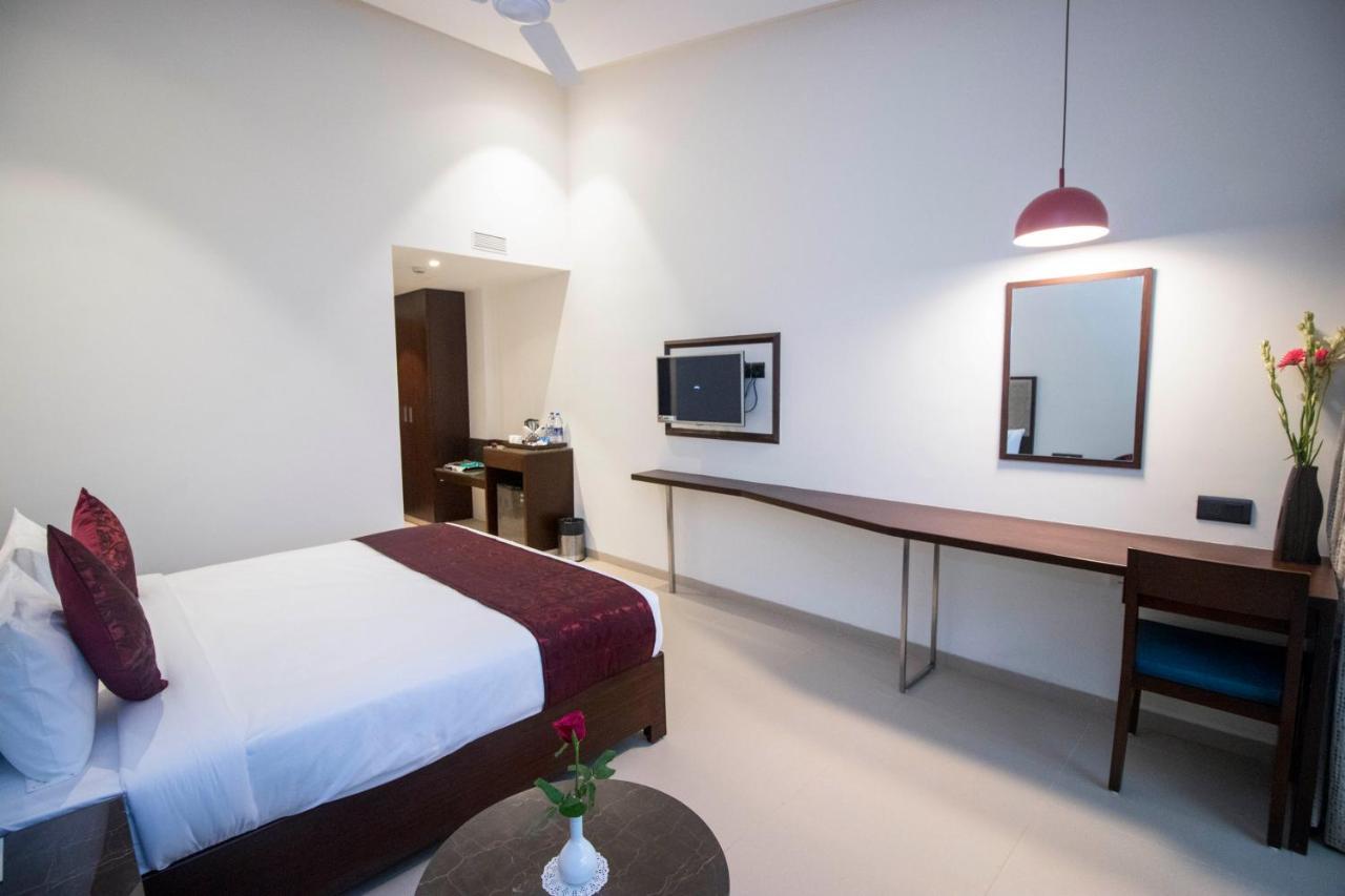 7 Apple Resort Lonavala Eksteriør billede